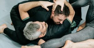 Projections et mises au sol en Krav Maga