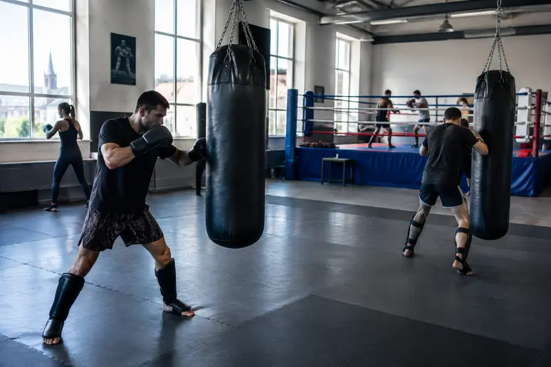 Salle d'entraînement de boxe khmère et kun khmer équipée en France